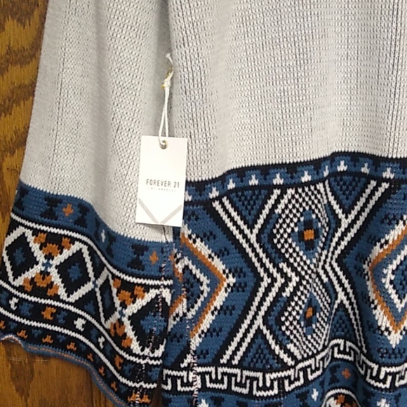 Forever 21 Aztec open front sweater. - Picture 5 of 6